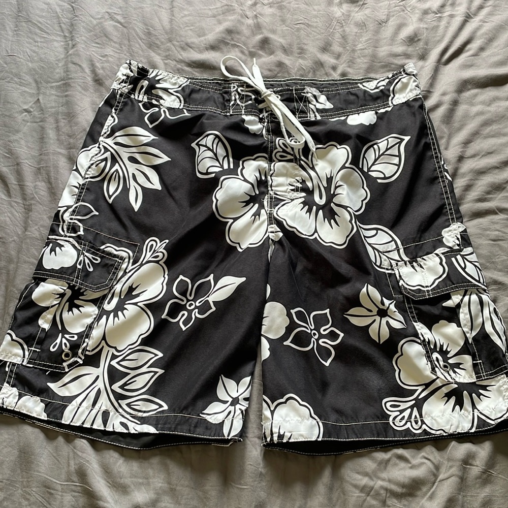 Black & White Floral Trunks